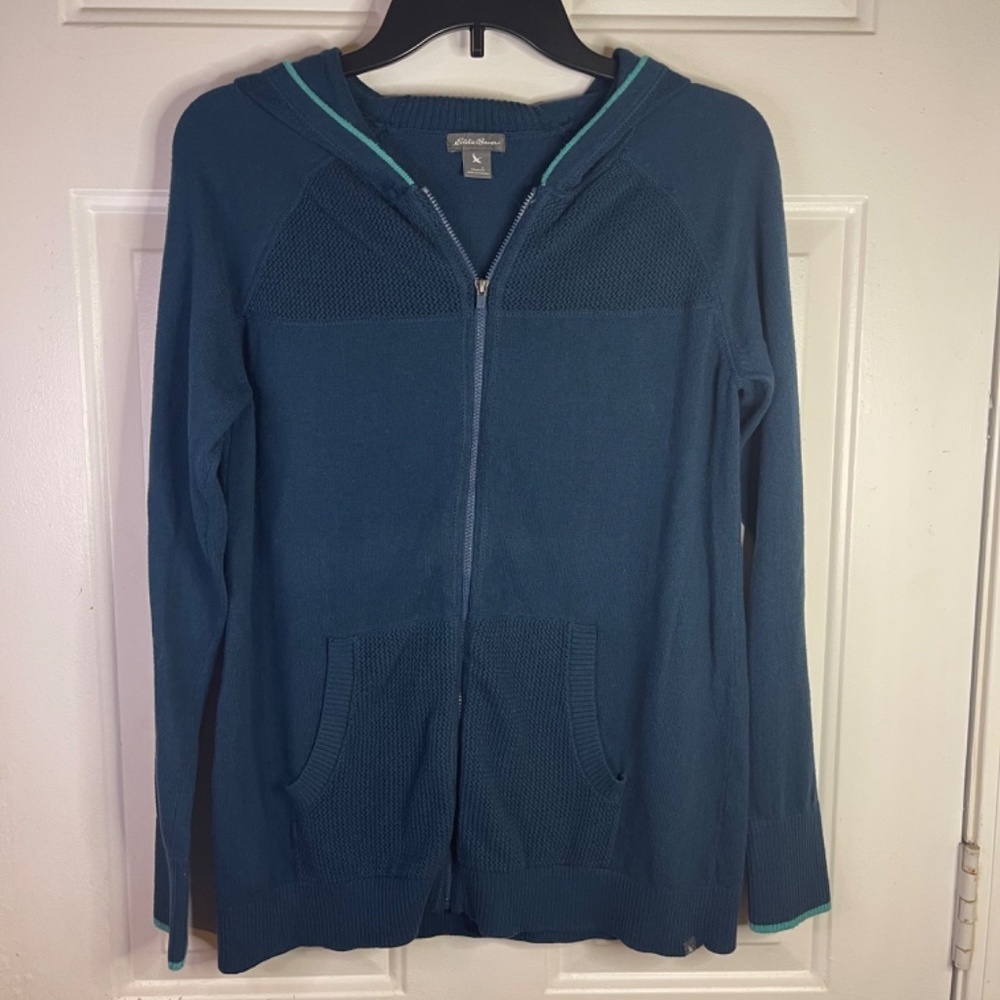 Eddie Bauer hooded cardigan with zipper in Green.‎